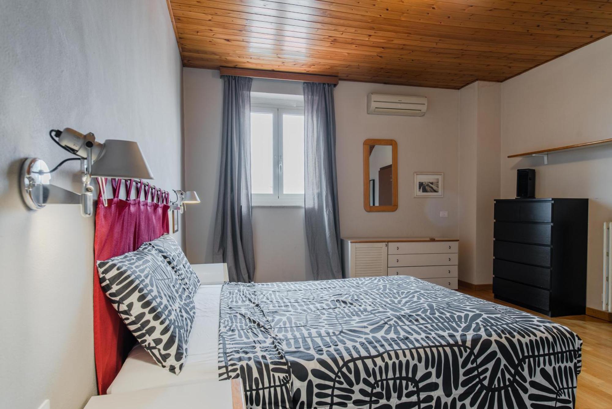 Familia Apartaments - 444 By Happyhostorino Extérieur photo